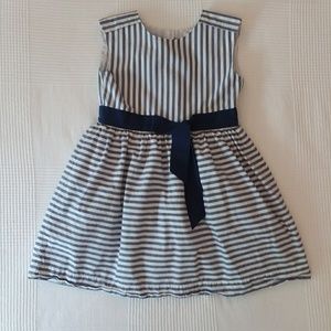 Girls dress.